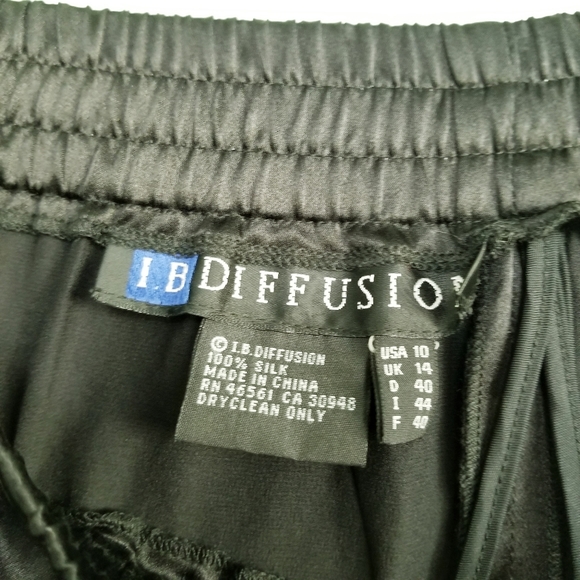 I.B DIFFUSION Black Silk Pants Stretch Pull-on size 10 NEW - Picture 5 of 5